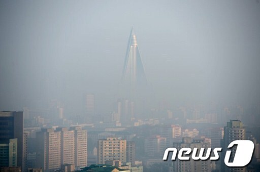 북한 평양 시내 © AFP=News1