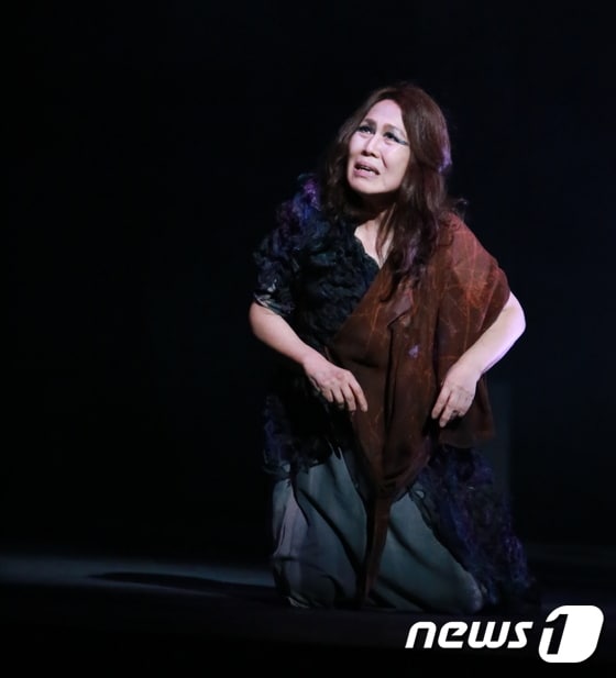 오는 31일부터 국립극장에서 공연되는 '단테의 신곡'에서 프란체스카를 연기하는 배우 박정자씨. © News1