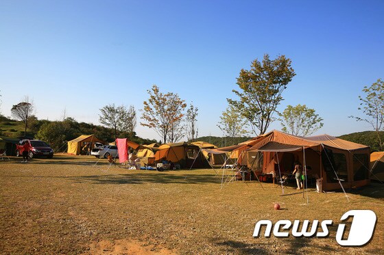김포 매화미르마을 캠핑장. (한국관광공사 제공)© News1