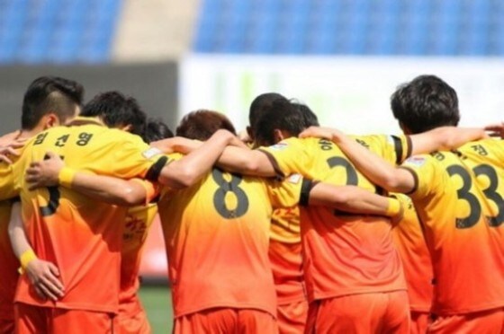 광주FC가 25일 홈에서 열린 대전 시티즌과의 K리그 챌린지 33라운드 경기에서 승리를 거두고 승격에 대한 희망을 이어나갔다. 대전은 2연패에 빠졌다. © 광주FC 제공
