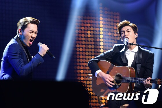 김필과 곽진언이 '슈퍼스타K6' 마지막 무대에 올랐다. © News1 스포츠 / 권현진 기자