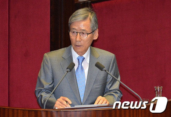 국회 법제사법위원장에 선출된 여상규 자유한국당 의원. /뉴스1 © News1 박세연 기자