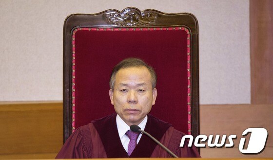 김이수 헌법재판소장 권한대행이 신임 헌재소장으로 지명됐다. © News1 송원영 기자