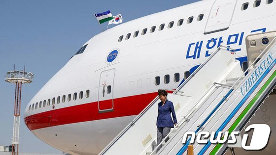 박근혜 대통령 순방지 도착 자료사진. (청와대 페이스북) © News1