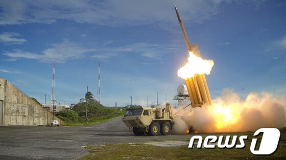 미국의 고(高)고도 미사일방어체계인 사드(THAAD)의 발사장면.(록히드마틴 제공) 2014.06.03/뉴스1 © News1