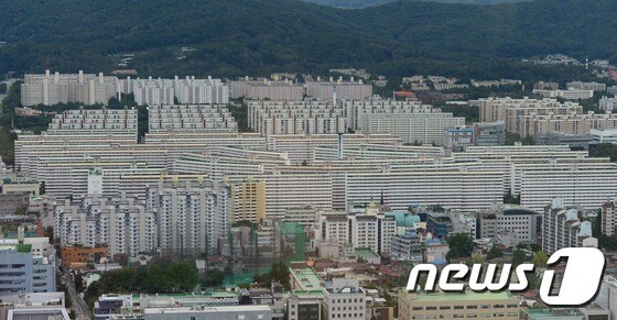 아파트 단지 모습. 2014.8.29/뉴스1 © News1 양동욱 기자