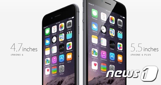 애플이 지난9일(현지시간) 공개한 4.7인치 디스플레이의 아이폰6와 5.5인치 아이폰6 플러스.(애플 홈페이지) © News1
