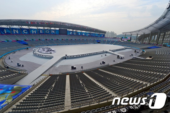  인천아시안게임 주경기장 전경. © News1 박세연 기자