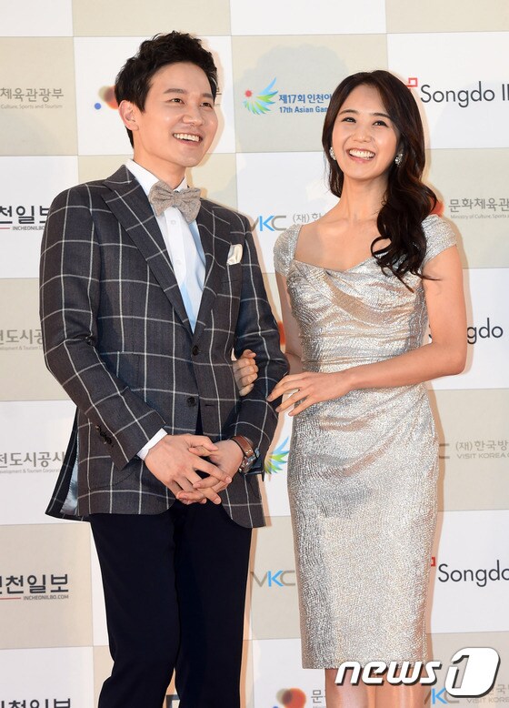 김정근 아나운서(왼쪽), 이지애 아나운서 © News1 권현진 기자