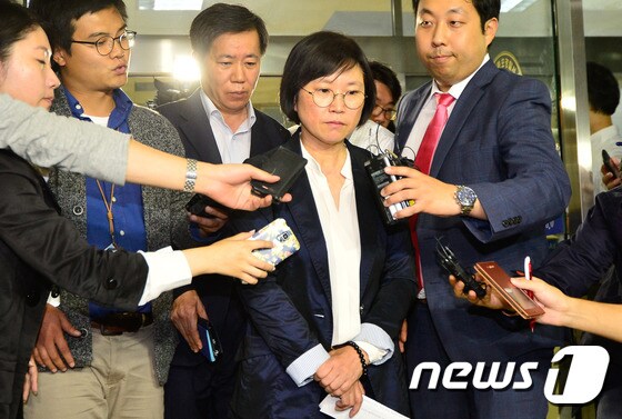 '세월호 유족 폭행사건' 참고인 조사마친 김현 의원