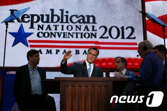 지난 2012년 8월 30일 미국 플로리다 탬파에서 열린 공화당 전당대회에서 대선 후보로 선출 된 미트 롬니 전 매사추세츠 주지사가 연설하고 있다.© AFP=뉴스1