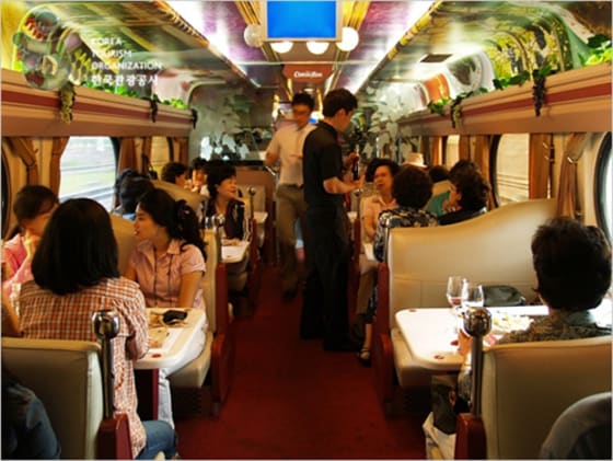 와인&시네마 열차 (한국관광공사 제공) © News1