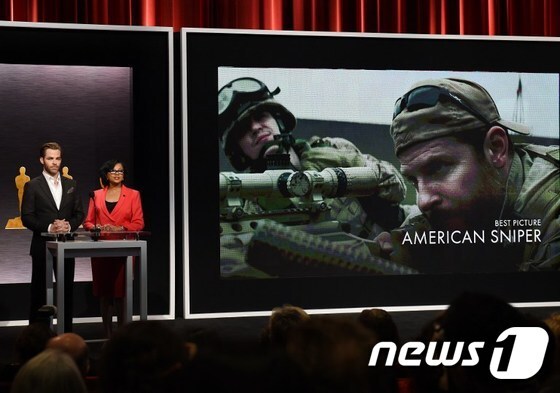 오스카 최우수작품상 후보에 오른 아메리칸 스나이퍼.© AFP=뉴스1