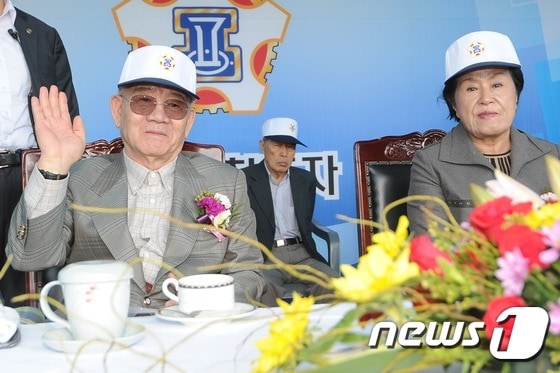 전두환(84) 전 대통령(왼쪽)과 이순자(76)여사(오른쪽). 뉴스1 © News1 이종현 기자