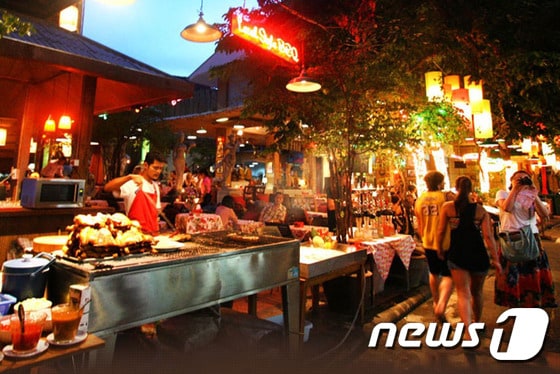 전 세계 여행객들이 모이는 방콕에서 다양한 여행객들을 만나기를 추천한다. 사진 제공/ 참좋은여행 © News1