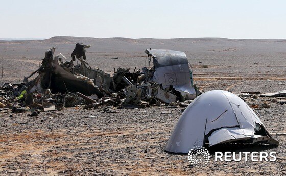 이집트 시나이 반도에서 추락한 러시아 여객기 7K9268 잔해© 로이터=뉴스1