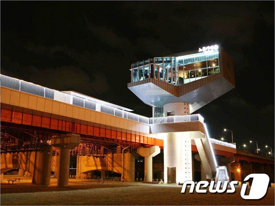 한강대교 전망카페.. (서울시 제공)© News1