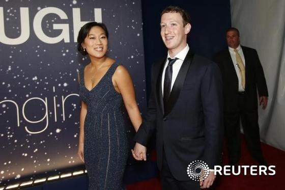 마크 저커버그 페이스북 최고경영자(오른쪽)과 부인 프리실라 챈/ 로이터=News1