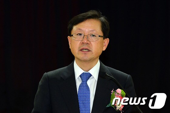 '우병우·이석수 사건' 특별수사팀장에 임명된 윤갑근 대구고검장. /뉴스1 © News1