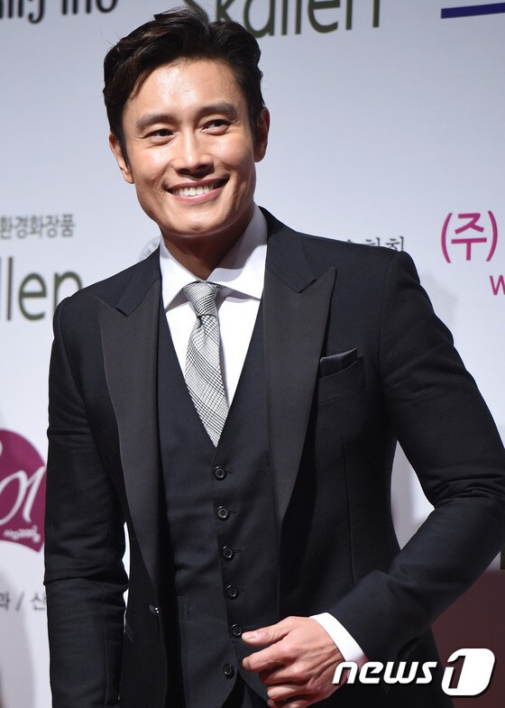 배우 이병헌이 아카데미 시상식 레드카펫에 등장했다. © News1star/ 권현진 기자