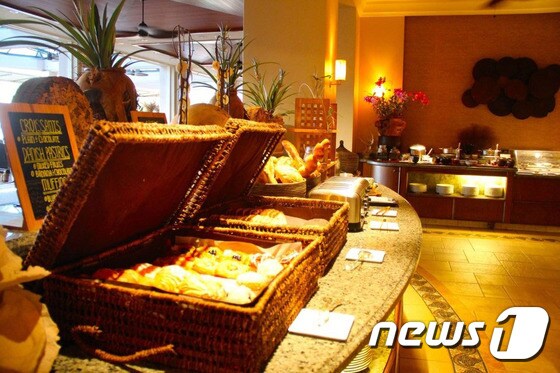 원포티 레스토랑은 저녁은 물론 조식 뷔페도 명성이 높다. 사진 출처/ 포시즌스 리조트 라나이 공식 블로그 © News1travel