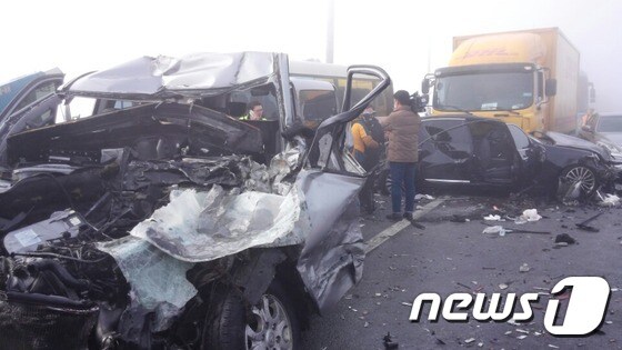 인천 영종대교에서 지난 2월11일 106중 추돌사고가 발생했다./뉴스1 © News1 박정호 기자