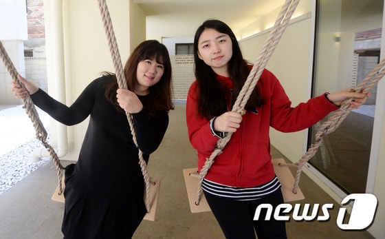 민달팽이 유니온 조합원 임소라(왼쪽), 위민진씨. /뉴스1 © News1 윤혜진 기자