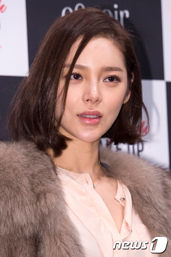 배우 박시연 측이 이혼 소송과 관련해 입장을 밝혔다. © News1star DB