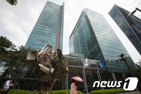 서울 강남구 대치동 포스코센터 전경. 2015.6.29/뉴스1 © News1 유승관 기자