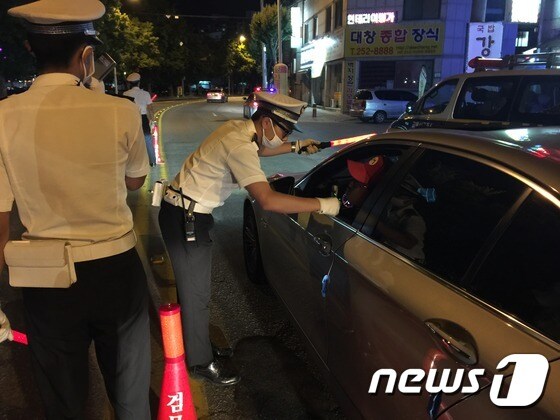 경찰의 음주운전 단속./뉴스1 © News1