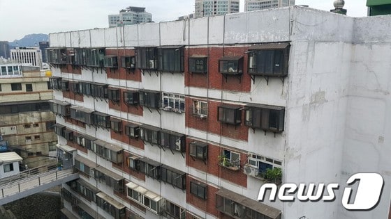 서울 중구 회현동에 위치한 회현시민아파트. © News1