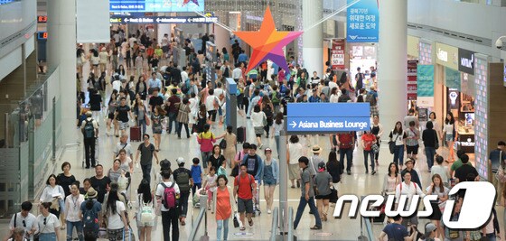 인천국제공항 면세구역. © News1