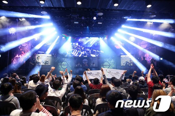 엔씨소프트가 올해 개최한 '2015 블레이드 앤 소울 토너먼트' 본선 모습. © News1