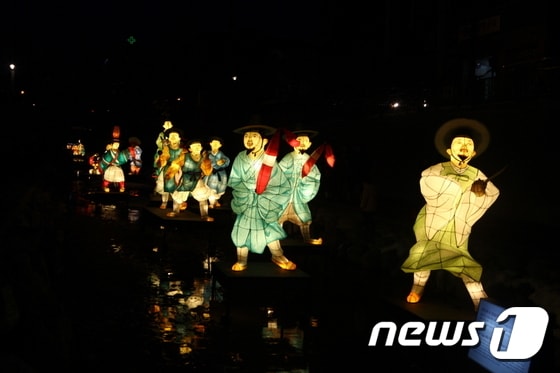 지난해 도봉구 방학천 등축제 전경(제공:도봉구)© News1