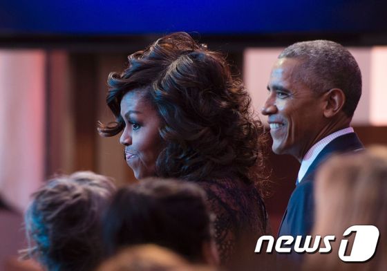 [사진] 오바마 부부 백악관 축제 즐거워요