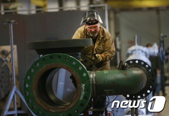 미국의 한 파이프 공장 © AFP=뉴스1