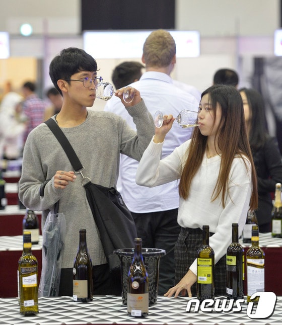 지난해 개최된 ‘2016 대전 국제 와인페어’© News1 주기철 기자