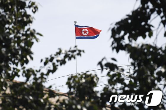 북한 인공기. © AFP=뉴스1