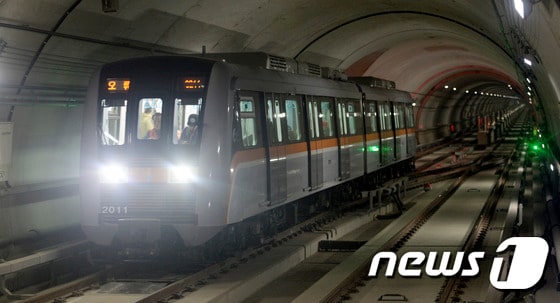 인천지하철 2호선./뉴스1 © News1 DB