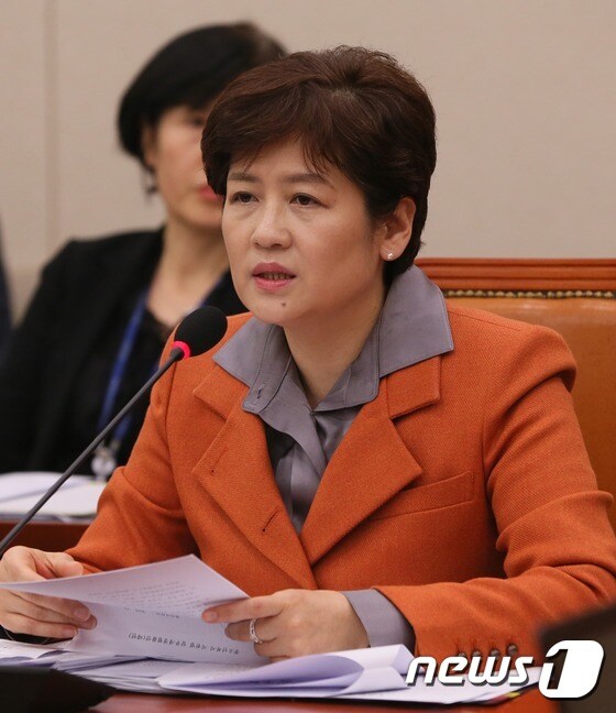 강은희 여성가족부장관/뉴스1 © News1 송원영 기자