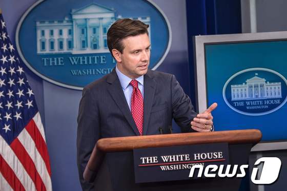 조시 어니스트 백악관 대변인. © AFP=뉴스1