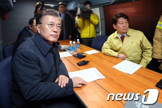 문재인 더불어민주당 전 대표. 2016.11.30/뉴스1 © News1 이종현 기자