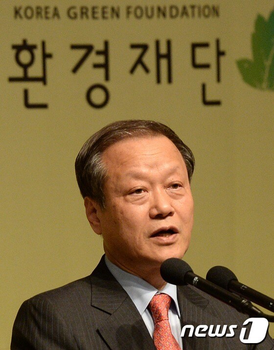 '태양광 선언' 출범식 연 최열 환경재단 대표