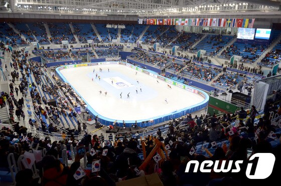 '2018 평창 동계올림픽' 쇼트트랙과 피겨 스케이팅이 펼쳐지는 강릉 아이스 아레나. /뉴스1 DB © News1 서근영 기자