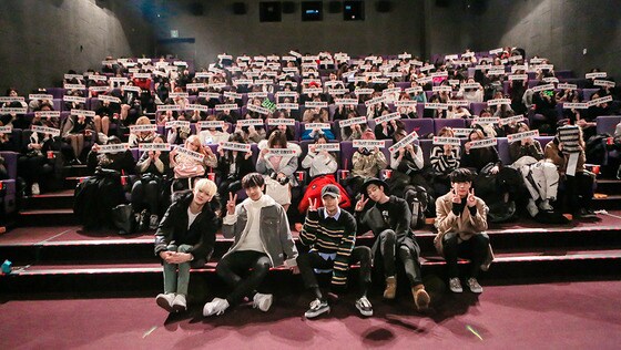 크나큰이 데뷔 300일을 맞이해 팬들을 위한 이벤트를 열었다. © News1star / YNB엔터테인먼트