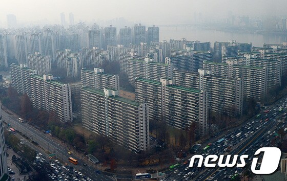 서울의 한 아파트 단지의 모습© News1