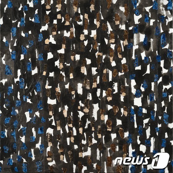 이융세, Composition(구성)1, 2016, 한지에 먹, 과슈, 아크릴물감, 100x100cm © News1