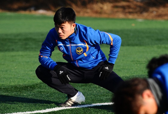 베트남 출신의 쯔엉이 인천 유나이티드 팀 훈련에 합류했다. (인천 유나이티드 제공) © News1