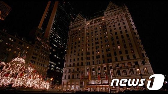 영화 '나홀로집에2' 배경이 된 뉴욕 플라자호텔.  ©  뉴스1