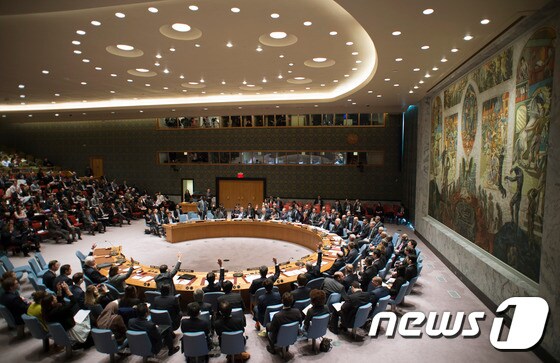 유엔 안전보장이사회가 대북 제재안에 대해 표결을 진행하는 모습. (뉴스1 DB) ©AFP=뉴스1